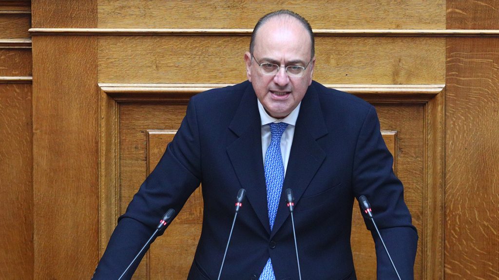 Τι θα γίνει με τον Μ.Λαζαρίδη; – Θα τα επιστρέψει τα λεφτά που πήρε από το Δημόσιο χωρίς να έχει πτυχίο;