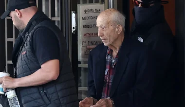 Πυροβολισμοί σε Εφετείο και ΕΦΚΑ: Αίτημα του δικηγόρου του 89χρονου για πιο ήπια μέτρα αντί της προφυλάκισης