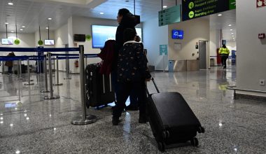 Τα ΗΑΕ ανακοίνωσαν την πλήρη επαναλειτουργία του εναέριου χώρου τους