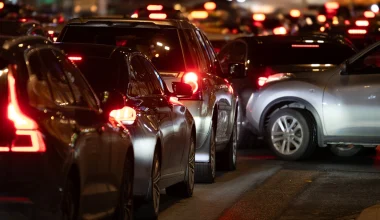 Τροχαίο ατύχημα στη Λεωφόρο Αλίμου – Κατεχάκη: Καθυστερήσεις στο ύψος του Βύρωνα
