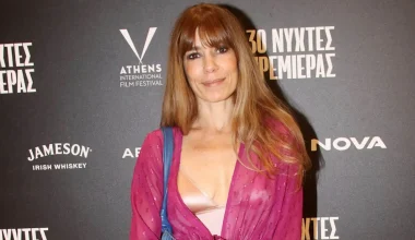 «Αγνώριστη» η Μυρτώ Αλικάκη: Η τολμηρή αλλαγή στο look της ηθοποιού – Δείτε βίντεο