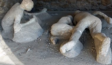 Νέα αρχαιολογικά ευρήματα στην Πομπηία: Σκελετοί αποκαλύπτουν την προσπάθεια διαφυγής μετά την έκρηξη του Βεζούβιου