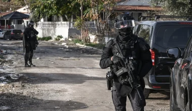 Xειροπέδες σε 20χρονο Ρομά στο Ζεφύρι: Είχε κατακλέψει δίκυκλα, αυτοκίνητα και φορτηγά από διάφορες περιοχές