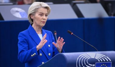 Ο.Φον ντερ Λάιεν για δασμούς Ν.Τραμπ: «Η συμφωνία είναι συμφωνία – Είμαστε προετοιμασμένοι για όλα τα σενάρια»