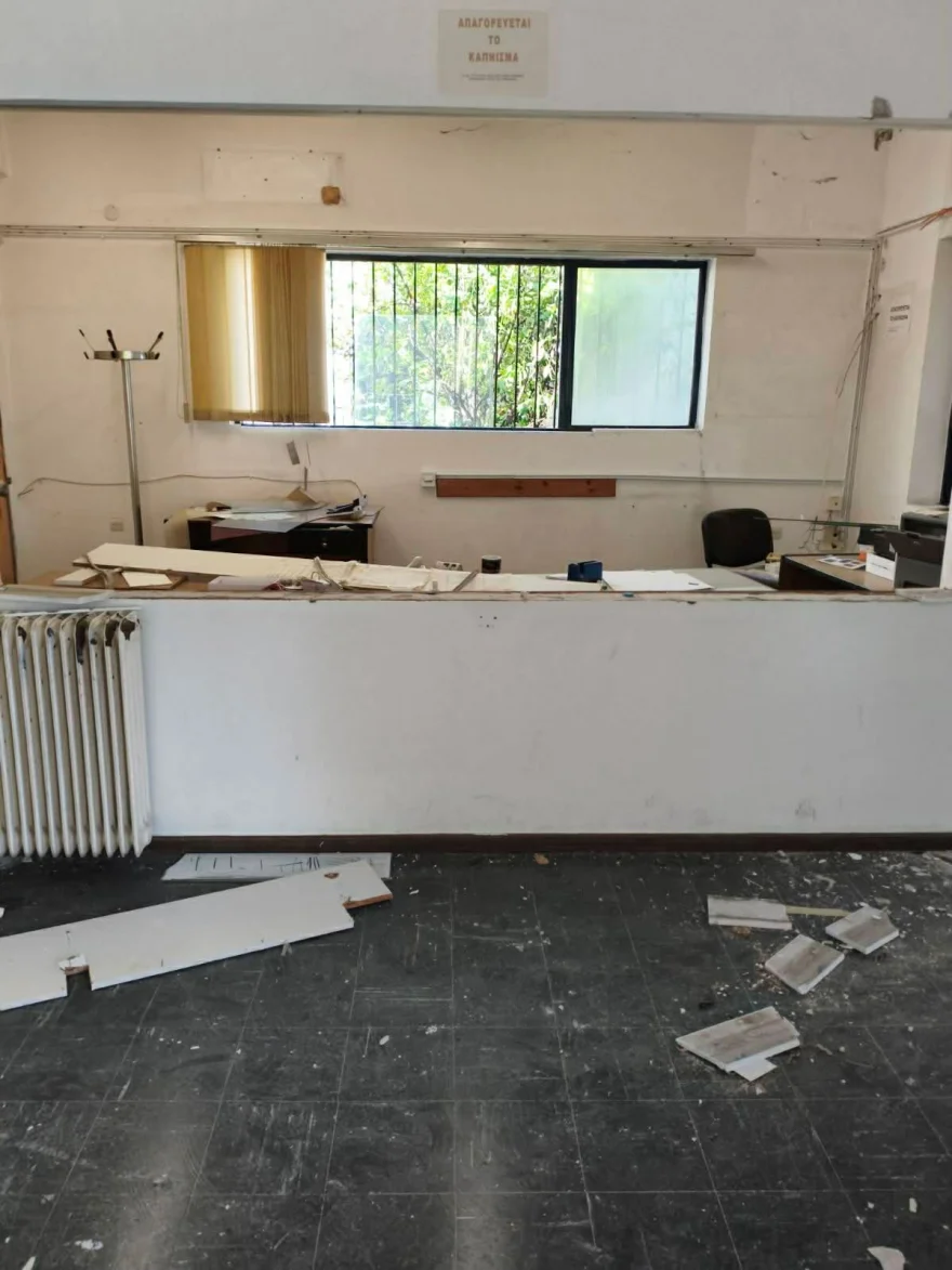 Ομάδα αγνώστων προκάλεσε εκτεταμένες φθορές στα ΚΤΕΟ Αγρινίου (φωτο)