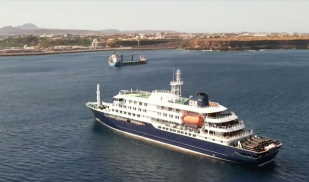 Στα Κανάρια Νησιά θα καταπλεύσει το κρουαζιερόπλοιο με τα κρούσματα χανταϊού και τους τρεις νεκρούς