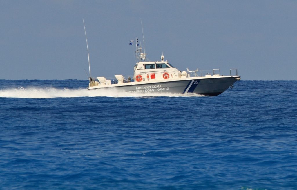 Φορτηγό πλοίο βυθίστηκε βόρεια της Άνδρου! – Διασώθηκαν και οι 9 ναυτικοί