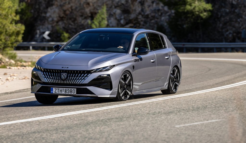 Δοκιμάζουμε το νέο Peugeot 308 Hybrid 145 ΜΥ2026