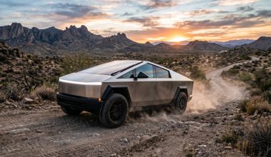 Η Tesla ανακαλεί  συγκεκριμένη παρτίδα παραγωγής Cybertruck: Υπάρχει κίνδυνος αποκόλλησης των… τροχών!