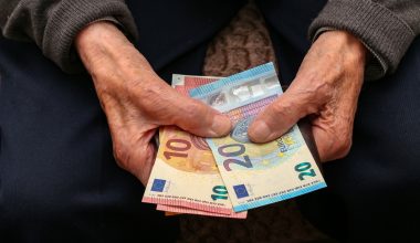 e-ΕΦΚΑ: Δείτε πότε θα καταβληθούν οι συντάξεις Ιουνίου