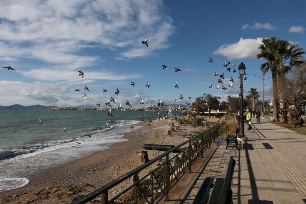 «Έρχεται» μίνι καλοκαίρι: Ανεβαίνει η θερμοκρασία – Η πρόγνωση της ΕΜΥ μέχρι την Παρασκευή