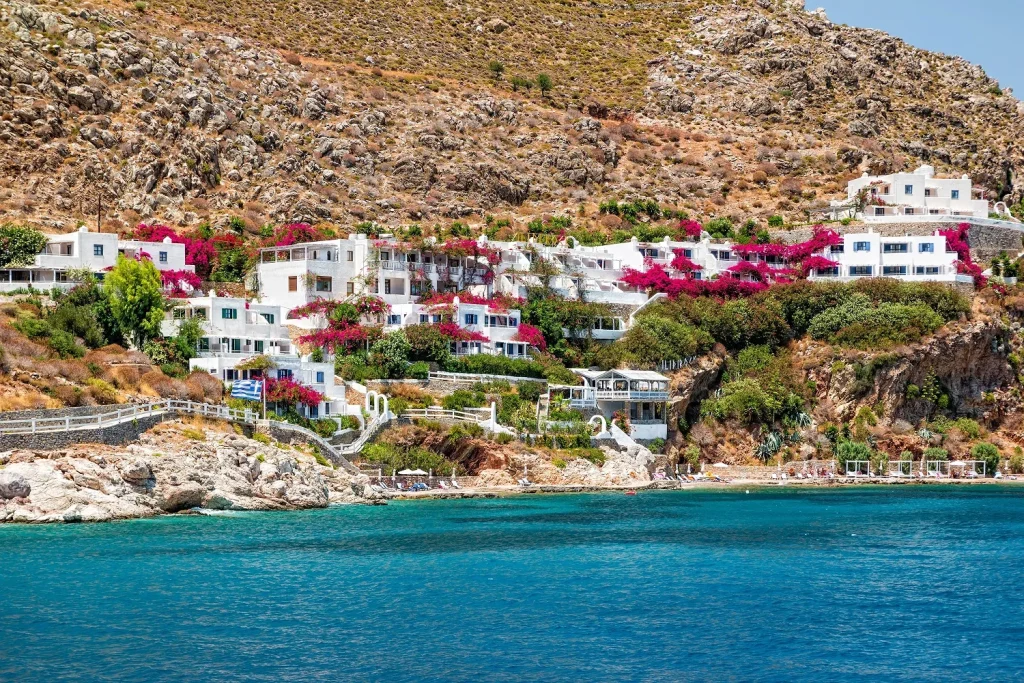 Εκτενές αφιέρωμα γερμανικού περιοδικού στην Τήλο: «Δεν βλέπεις ούτε ένα σκουπίδι»