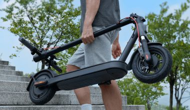Κρήτη: Xειροπέδες σε ανήλικους που διακινούσαν κάνναβη με ηλεκτρονικό πατίνι