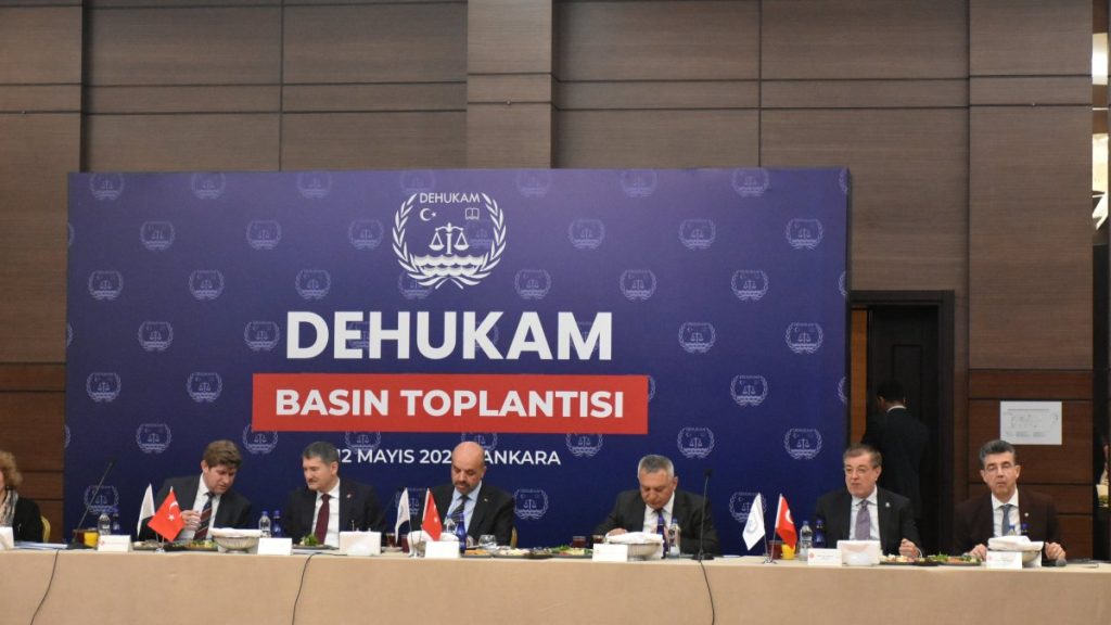 Άγκυρα: Επιβεβαιώνεται η σύνταξη νομοσχεδίου για την «γαλάζια πατρίδα»