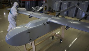 Νέο ουκρανικό κτύπημα εντός της Ρωσίας: Βομβάρδισαν με drone εγκαταστάσεις φ.α. σε βάθος 1.100 χλμ.!