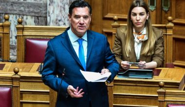 Άδωνις Γεωργιάδης για την επίμαχη φωτογραφία: «Είναι ενός Τσέχου – Θα βρω τον πρώτο που την ανάρτησε» (βίντεο)