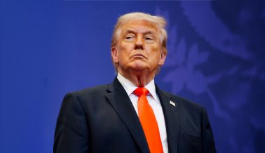 «Μπαράζ» αναρτήσεων Ν.Τραμπ για την «εκδρομή έξι εβδομάδων» στο Ιράν (φωτο)
