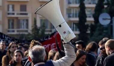 Αύριο η 24ωρη απεργία της ΑΔΕΔΥ: «Παραλύει» το Δημόσιο – Κανονικά θα κινηθούν τα ΜΜΜ