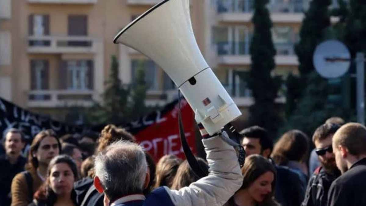 Αύριο η 24ωρη απεργία της ΑΔΕΔΥ: «Παραλύει» το Δημόσιο – Κανονικά θα κινηθούν τα ΜΜΜ