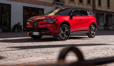 Alfa Romeo Junior Ibrida: Νέα γκάμα με τιμή από €27.990 και 8 χρόνια εγγύηση