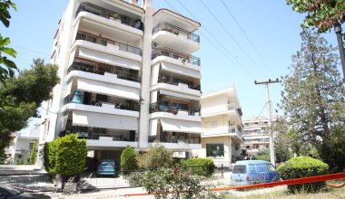 «Βαρύ» το κλίμα στον δήμο Ηλιούπολης: Kηρύχθηκε τριήμερο πένθος μετά το τραγικό περιστατικό με τις δύο 17χρονες