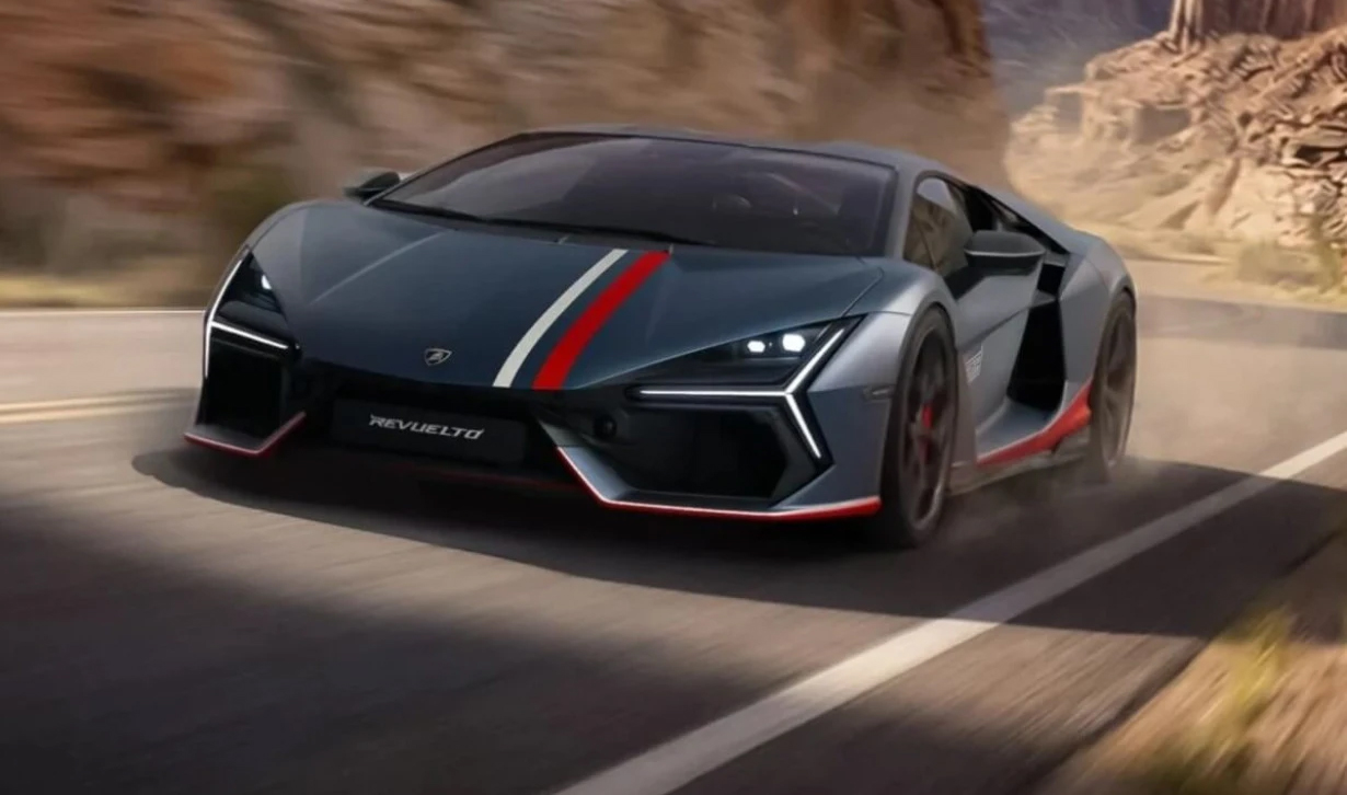 Η Lamborghini Revuelto NA63 ενώνει Καναδούς και Αμερικανούς