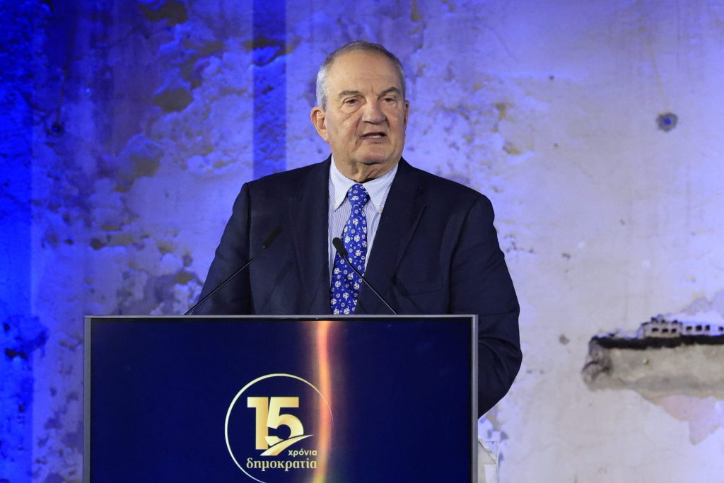 Κ.Καραμανλής για COSCO: «Κανείς άλλος σοβαρός διεθνής παράγοντας δεν είχε ενδιαφερθεί για το λιμάνι του Πειραιά»