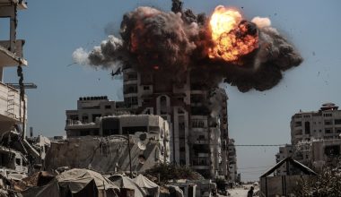 Αεροπορική επίθεση του Ισραήλ στη Γάζα: Στόχος ο ηγέτης της Χαμάς