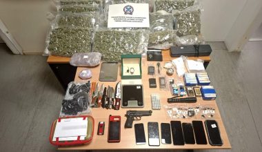 Τεράστια επιχείρηση της ΕΛΑΣ σε Αττική & Βοιωτία: Εξαρθρώθηκαν συμμορίες με 24 άτομα (βίντεο και φωτογραφίες)