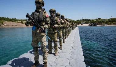 EFES: Αποβατική άσκηση από την Τουρκία και σχέδιο νόμου για την «Γαλάζια Πατρίδα» δείχνουν προς «θερμό» επεισόδιο