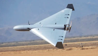 Βίντεο: H στιγμή που ουκρανικό drone FPV συγκρούεται στον αέρα με ρωσικό Shahed-136 πάνω από το Ρίβνε