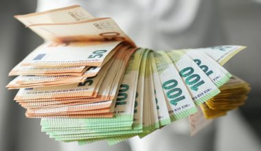 Η Ελλάδα θα αποπληρώσει νωρίτερα το ποσό των 6,9 δισ. ευρώ του εθνικού της χρέους