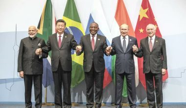Οι χώρες BRICS προχωρούν στη δημιουργία κοινού ψηφιακού νομίσματος για να αντικαταστήσουν το δολάριο ΗΠΑ