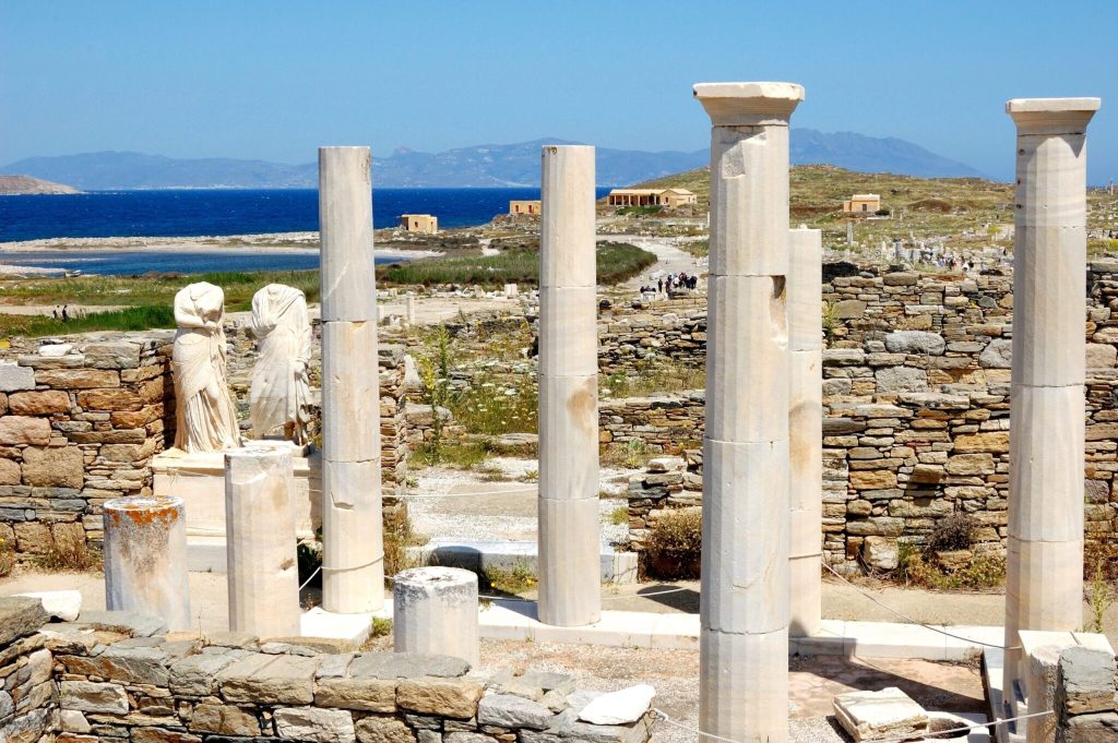 Νησιά και απομονωμένες κοινότητες όπου η γέννηση και ο θάνατος απαγορεύονται