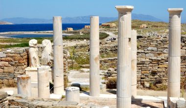 Νησιά και απομονωμένες κοινότητες όπου η γέννηση και ο θάνατος απαγορεύονται