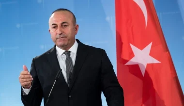 Τουρκία: Nεκρός ο αδερφός του Μ.Τσαβούσογλου μετά από πυροβολισμό που δέχθηκε στο γραφείο του