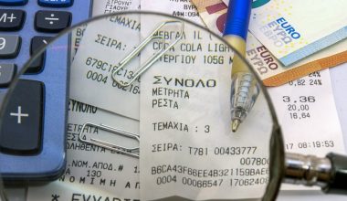 Η ΑΑΔΕ χρησιμοποιεί Τεχνητή Νοημοσύνη και Big Data για την πάταξη της φοροδιαφυγής με ελέγχους σε… 90 χώρες
