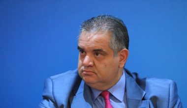 «Βόμβα» και με το πόθεν έσχες του Βασίλη Σπανάκη