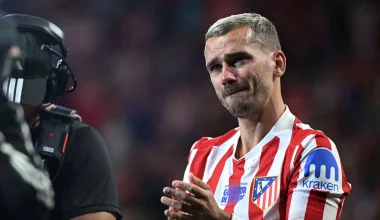 «Λύγισε» στο τελευταίο του αντίο ο Α.Γκριεζμάν: «Συγγνώμη που σας πρόδωσα και πήγα στην Μπαρτσελόνα» (βίντεο)