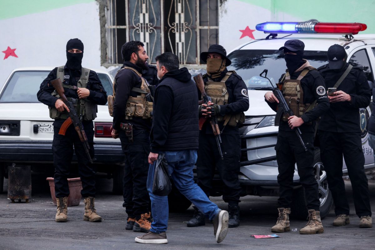 Δαμασκός: Iσχυρή έκρηξη κοντά σε κυβερνητικό κτίριο – Είχαν παγιδεύσει αυτοκίνητο με εκρηκτικά