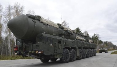 Η Ρωσία ξεκινά πυρηνικές ασκήσεις με πάνω από 64.000 στρατιώτες