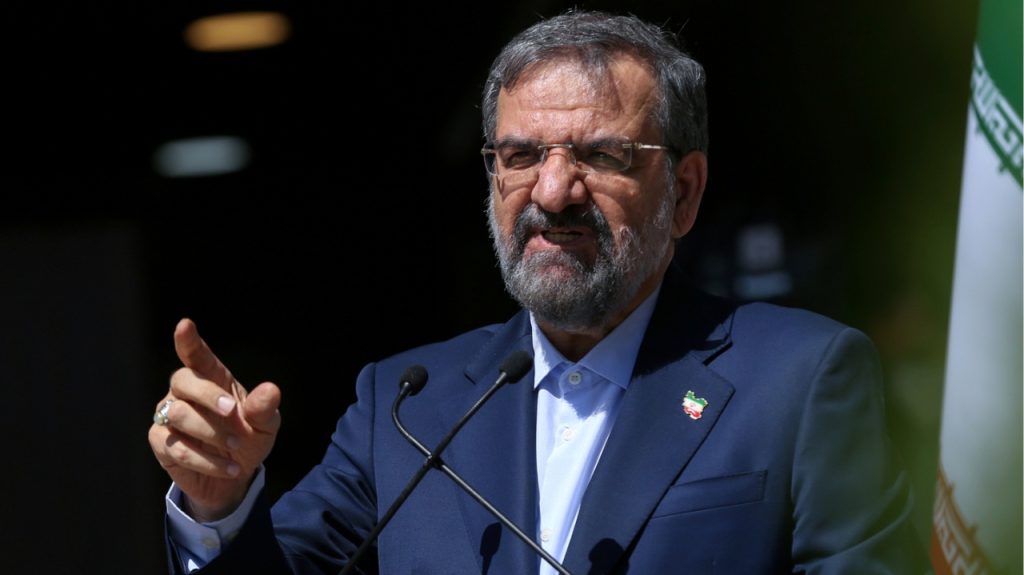 Πρώην διοικητής των IRGC για Ν.Τραμπ: «Θέτει τελεσίγραφο για στρατιωτική επίθεση & μετά το ακυρώνει μόνος του»