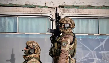Ακρωτηριασμένος Ουκρανός έδιωξε άρον άρον άνδρες της TCC: Έφυγαν με σκυμμένο το κεφάλι από την ντροπή τους (βίντεο)