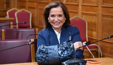 Ν.Μπακογιάννη: «Ξέρουμε ότι έχουμε διαρροές στα Δεξιά – Δεν μας απειλούν κόμματα Καρυστιανού-Τσίπρα»