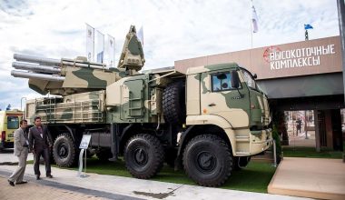 Ρωσία: Φωτογραφία δείχνει ρωσικό αντιαεροπορικό σύστημα Pantsir να αστοχεί κατά ουκρανικού drone