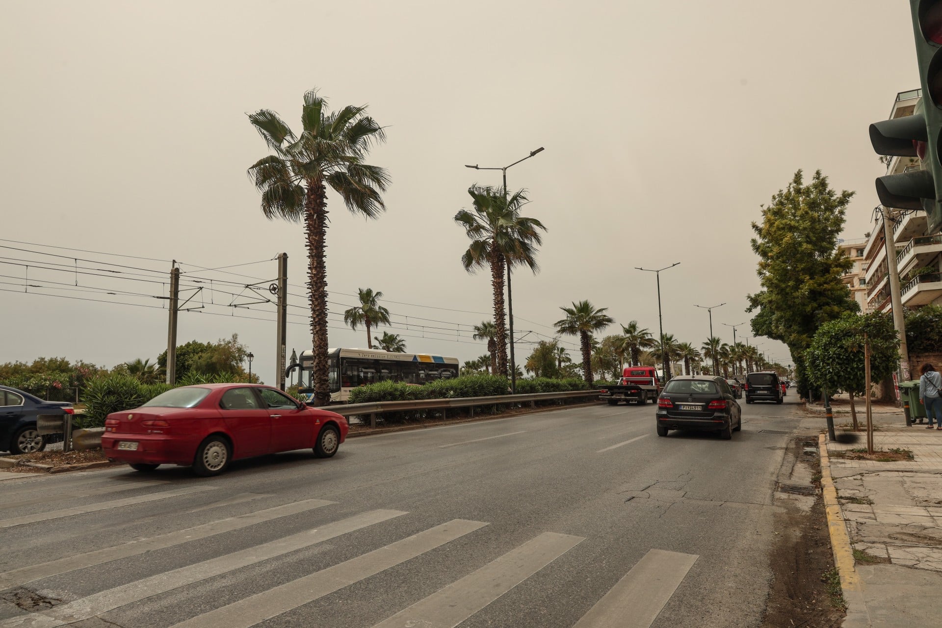 Διευθυντής Ερευνών Εθνικού Αστεροσκοπείου: Αυτό είναι το κυριότερο σενάριο για την οσμή αερίου στην Αθήνα (βίντεο)