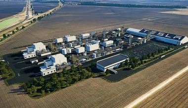 Ποιος ο στόχος της Tesla πίσω από το κολοσσιαίο εργοστάσιο φωτοβολταϊκών στο Τέξας;