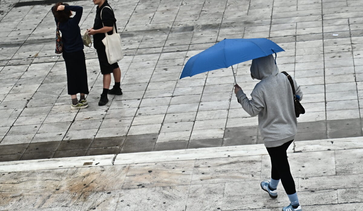 Καιρός: Άστατος και σήμερα με βροχές και καταιγίδες από το μεσημέρι σε αρκετές περιοχές