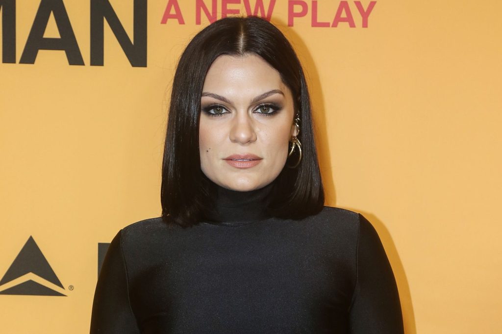 Jessie J: Συγκινημένη η γνωστή τραγουδίστρια αποκάλυψε ότι νίκησε τον καρκίνο – «Είμαι καθαρή!» (βίντεο)