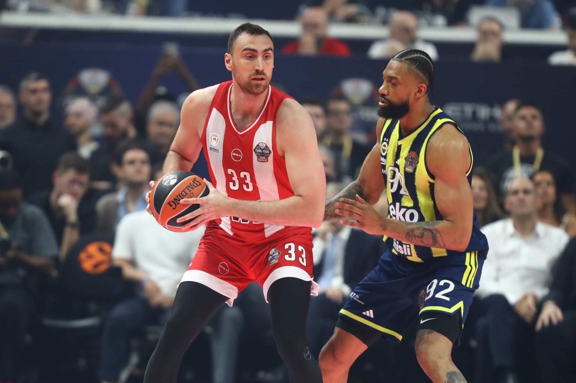 Ολυμπιακός – Φενέρμπαχτσε 79-61: Live ο ημιτελικός για την πρόκριση στον μεγάλο τελικό της Ευρωλίγκας